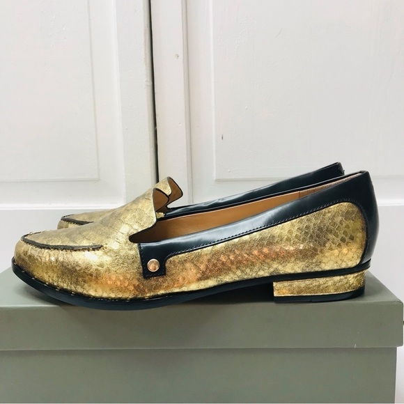 EIGHT FIFTEEN Patti Gold Leather Loafers Size 7.5 - Picture 1 of 10